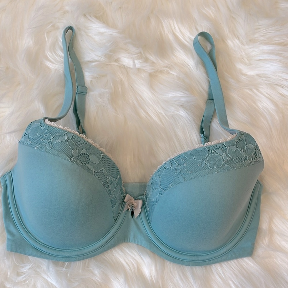 Victoria’s Secret Body by Victoria Lined Demi 34D